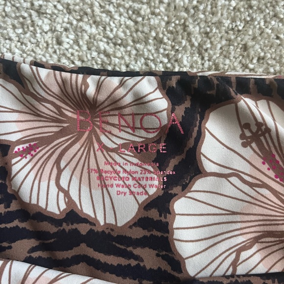 X Large Benoa Wild Thing Biker shorts - Picture 3 of 3